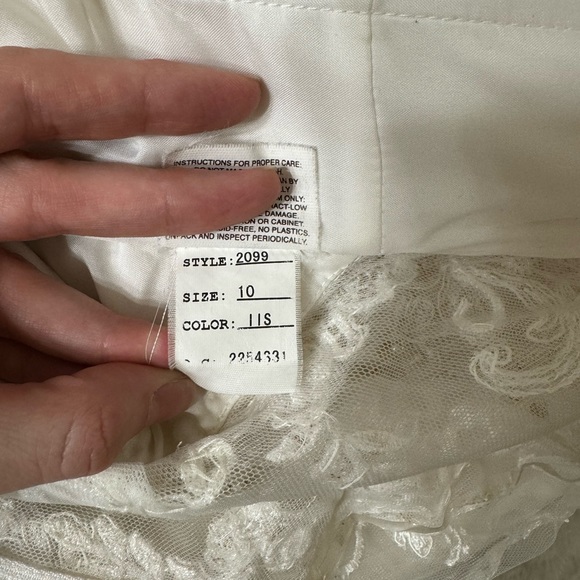 Casablanca Wedding gown/dress Style 2099 Size 10 - Picture 12 of 12